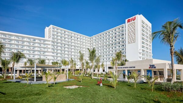 Hotel Riu Palace Aquarelle Airport Transfer - Image 2