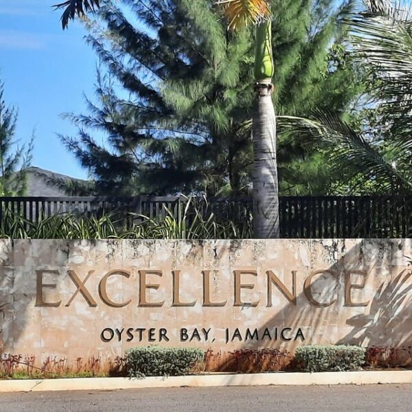 Excellence Oyster Bay Airport Transfer - Image 2