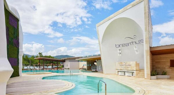 Breathless Montego Bay Resort & Spa Airport Transfer - Image 2