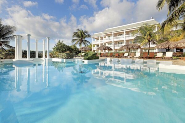 Grand Palladium Lady Hamilton Resort & Spa Airport Transfer