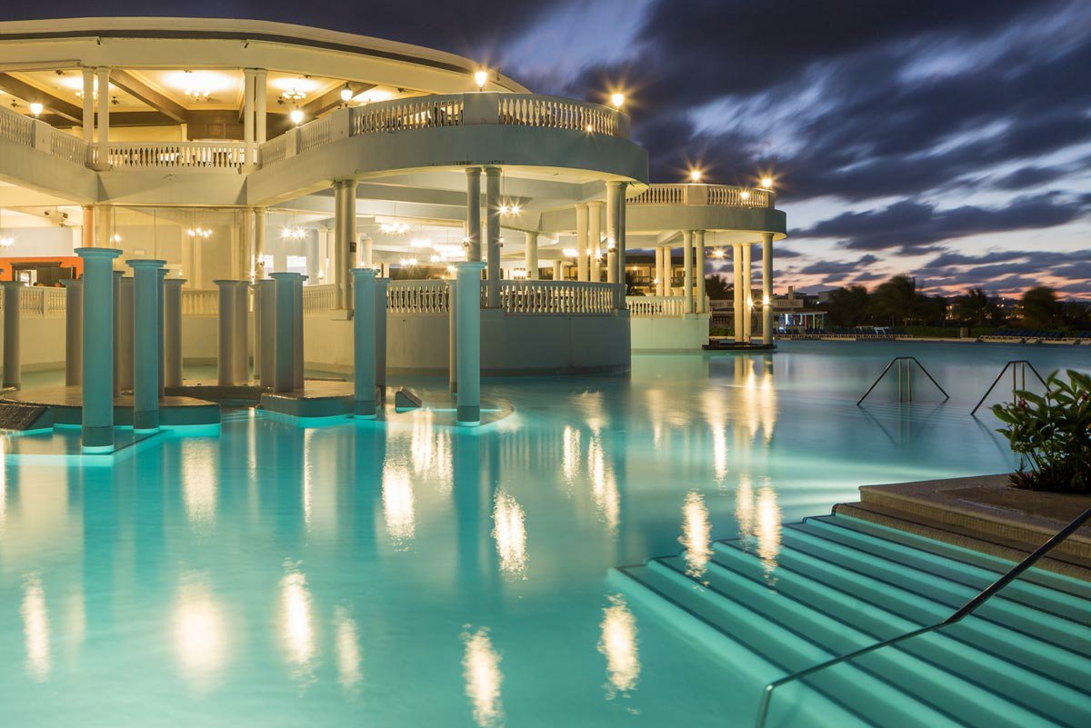 Grand Palladium Lady Hamilton Resort & Spa Airport Transfer - Image 3