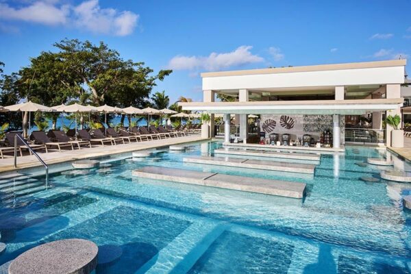 Hotel Riu Negril Private Airport Transfer